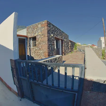Casa La Tabona بيت للعطل *